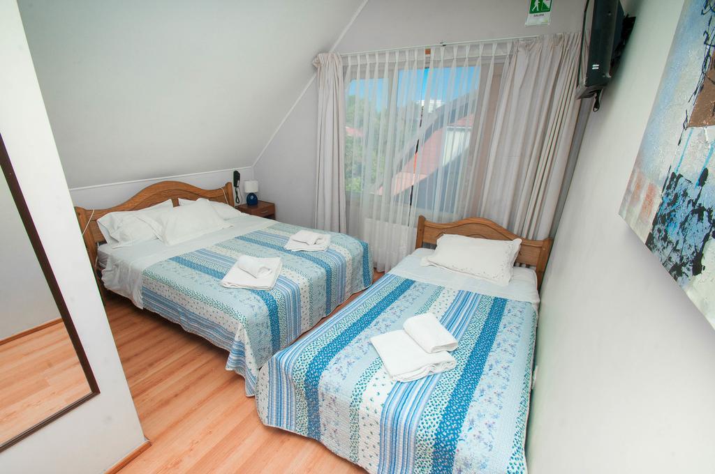 Hostal Y Departamentos Alcala 테무코 객실 사진