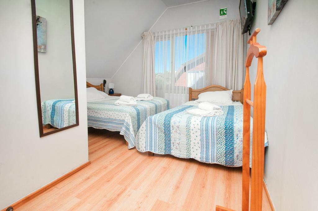 Hostal Y Departamentos Alcala 테무코 객실 사진