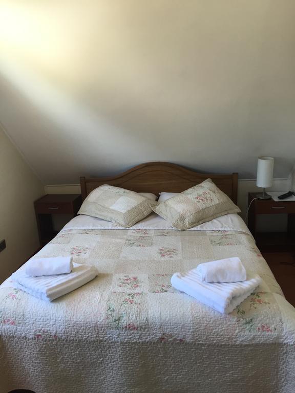 Hostal Y Departamentos Alcala 테무코 외부 사진
