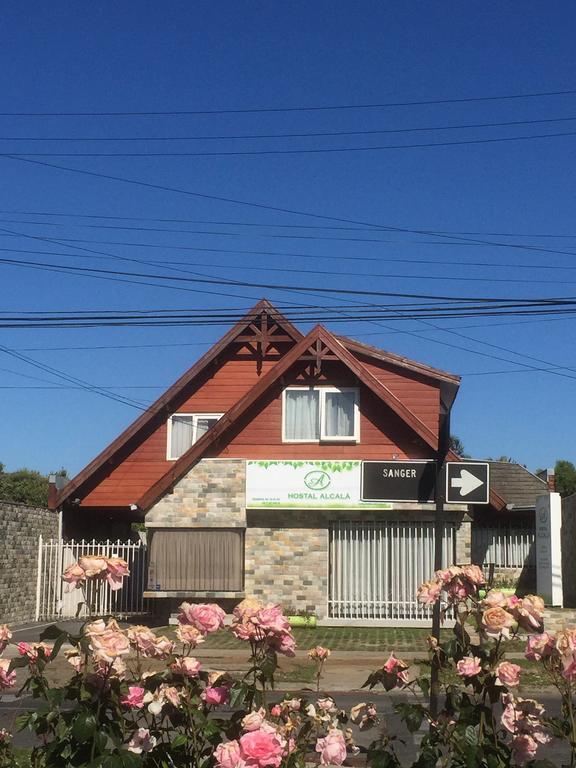 Hostal Y Departamentos Alcala 테무코 외부 사진
