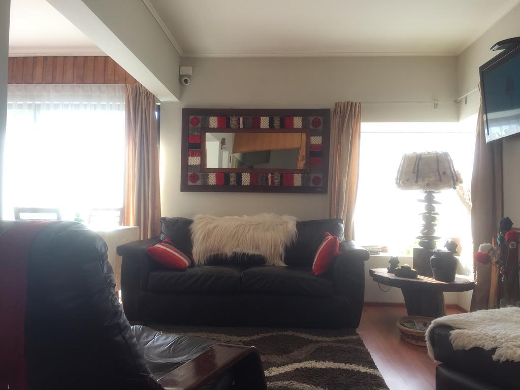 Hostal Y Departamentos Alcala 테무코 외부 사진